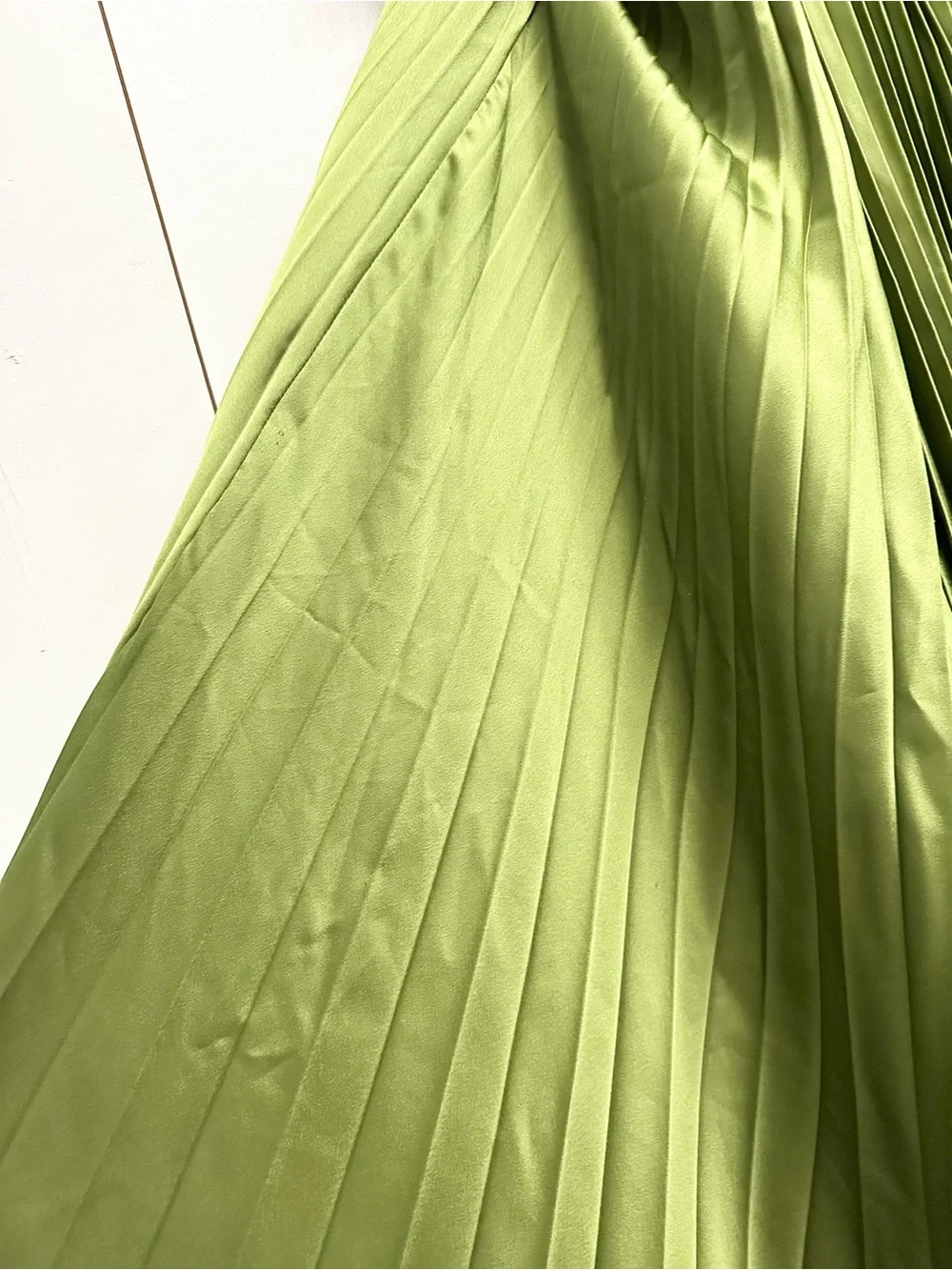 A&F Giselle Satin Pleated Cutout Maxi Dress In Green Size XL